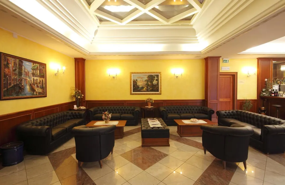 Tricolore Hotel-1